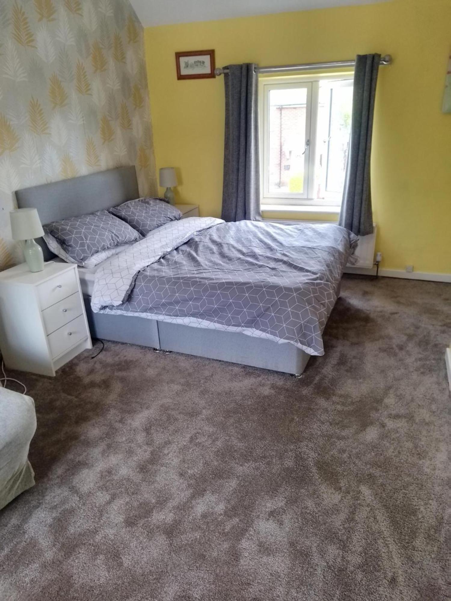 Accomadation Wrexham Kültér fotó