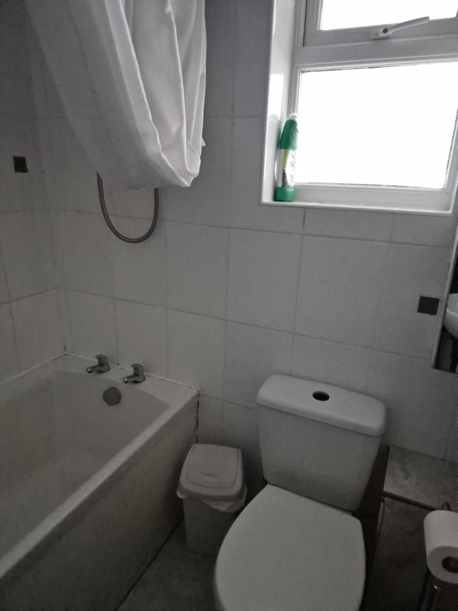Accomadation Wrexham Kültér fotó